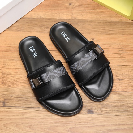 New Arrivals Dior Slippers For Men in 190538