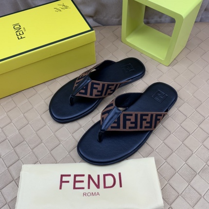 New Arrivals Fendi Slippers For Men in 190544