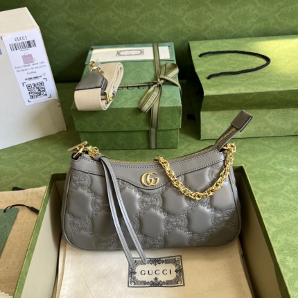 New Arrivals Gucci High quality GG Matelassé Mini Handbags in 190600