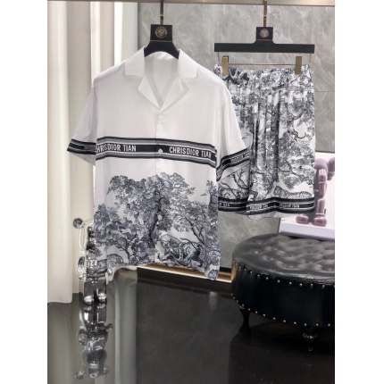 New Arrivals Dior Short Tracksuits For Men in 190645