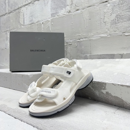 New Arrivals Balenciaga Sandals Size 35-45 in 190688