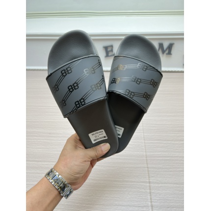 New Arrivals Balenciaga Slippers Size 35-46 in 190699