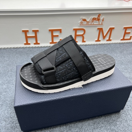 New Arrivals Dior Slippers For Men in 190710