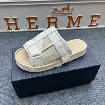 New Arrivals Dior Slippers For Men in 190711