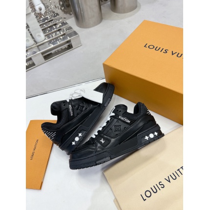 Top quality Louis Vuitton Trainer Sneakers size 35-46 in 190901