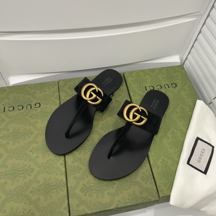 Classcial Gucci Slippers size 35-45 in 190933