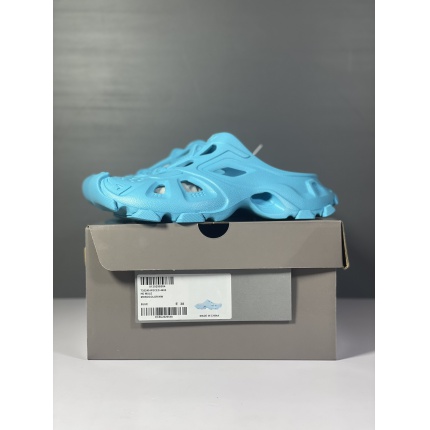 Balenciaga Slippers For Men in 191035