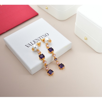New Arrivals Valentino Earrings in 191066