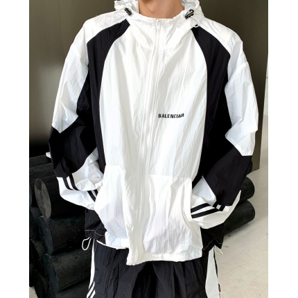 Balenciaga Jackets for Men in 191219