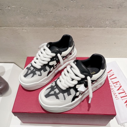 New Arrivals Valentino Sneakers For Women in 191269