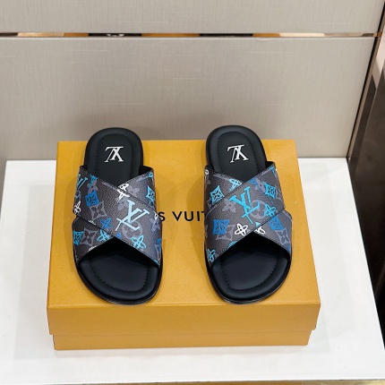 New Arrivals Louis Vuitton Slippers For Men in 191295