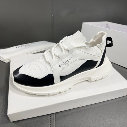 Givenchy Sneakers For Men in 191344