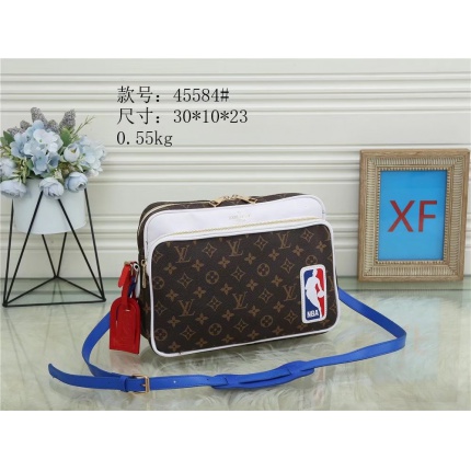 Cheap Louis Vuitton CrossBody Bags For Men in 191393