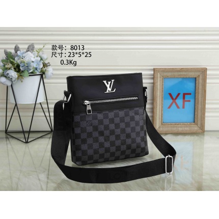 Cheap Louis Vuitton CrossBody Bags For Men in 191410