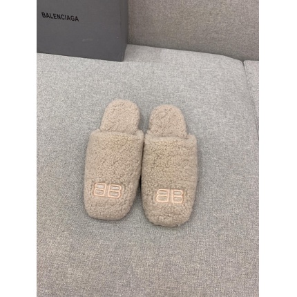 New Arrivals Balenciaga Fur Slippers Size 36-45 in 191653