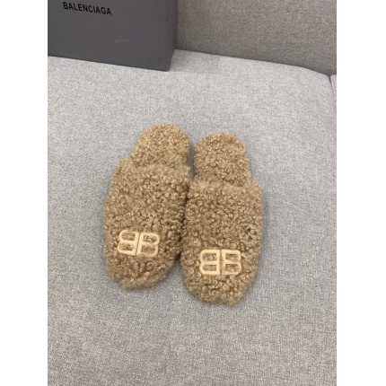 New Arrivals Balenciaga Fur Slippers Size 36-45 in 191654