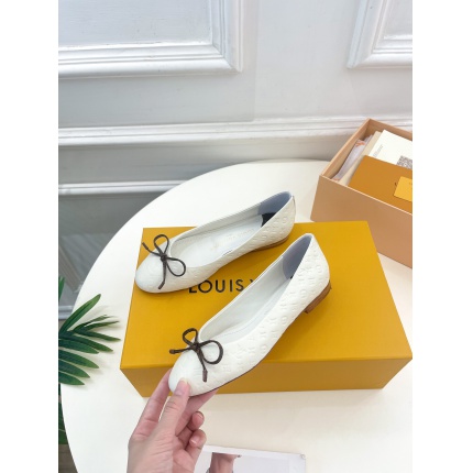 New Arrivals Louis Vuitton High uality Loafers For Women in 191936