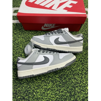 Nike Dunk Low Shoes for Women in 191957