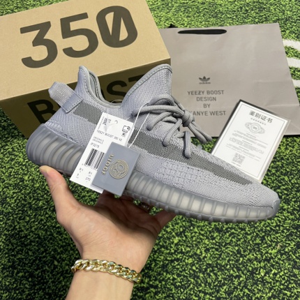 New Arrivals Adidas Yeezy Boost 350 V2 ”MX Oat“ Sneakers in 191959
