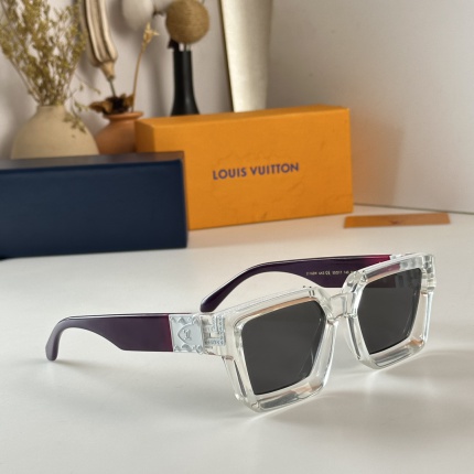Louis Vuitton AAA Quality Sunglasses in 192009