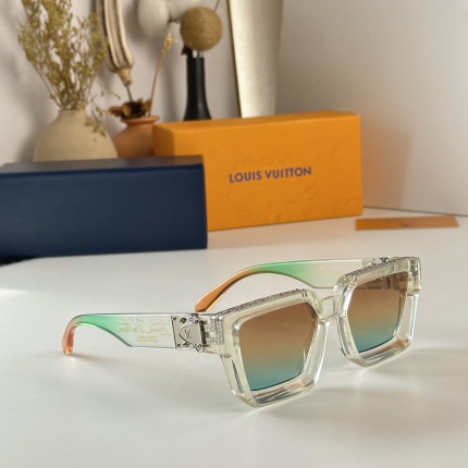 Louis Vuitton AAA Quality Sunglasses in 192021