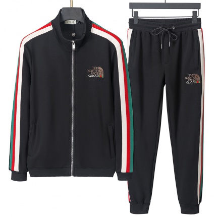 New Arrivals Gucci Tracksuits For Men in 192070