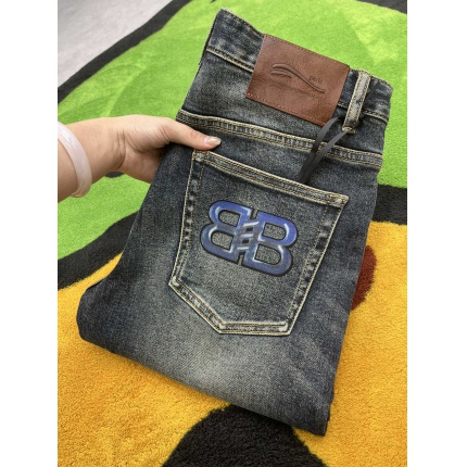New Arrivals Balenciaga Jeans For Men in 192141