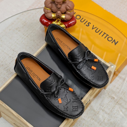 New Arrivals Louis Vuittin Loafers For Men in 192191