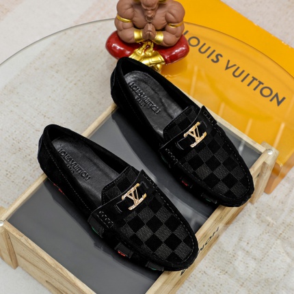New Arrivals Louis Vuittin Loafers For Men in 192197
