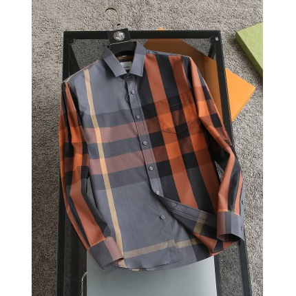 Burberry Long-Sleeved Polo Shirts for Men in 192243