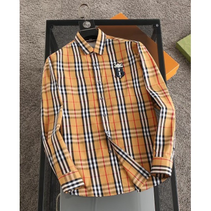 Burberry Long-Sleeved Polo Shirts for Men in 192251