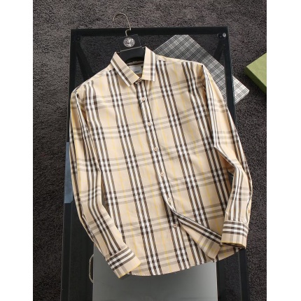 Burberry Long-Sleeved Polo Shirts for Men in 192260