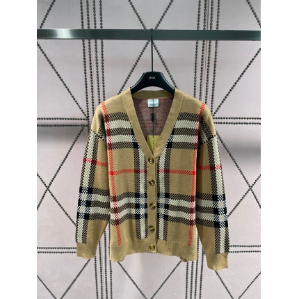 Burberry Sweaters for Women in 192720