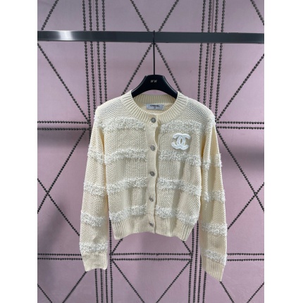 New Arrivals Chanel Sweaters For Women in 192725