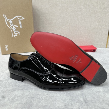 New Arrivals Christian Louboutin Leather Dress Shoes For Men in 192819