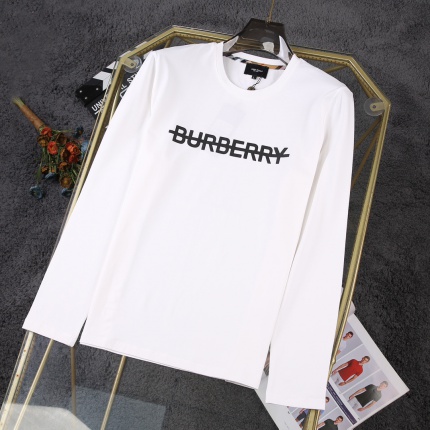 Burberry Long-Sleeved T-Shirts for Men in 192992