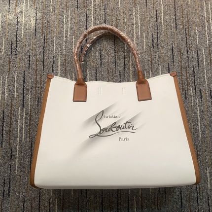 New Arrivals Christian Louboutin Real leather Handbags in 193154