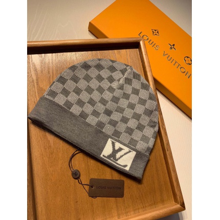 Louis Vuitton AAA Hats in 193193