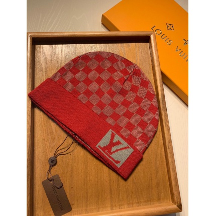 Louis Vuitton AAA Hats in 193194
