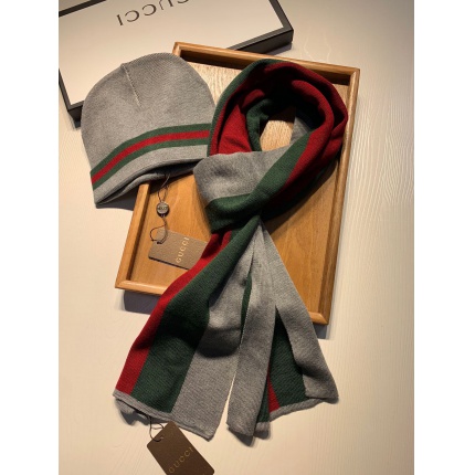 New Arrivals Gucci Winter Scarf and Beanies a Set in 193305