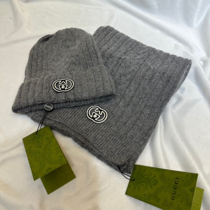 New Arrivals Gucci Winter Scarf and Beanies a Set in 193310