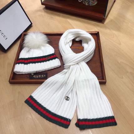 New Arrivals Gucci Winter Scarf and Beanies a Set in 193316