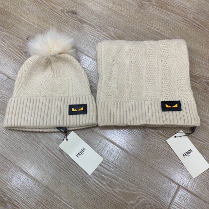 New Arrivals Fendi Scarf and Beanies A set in 193318