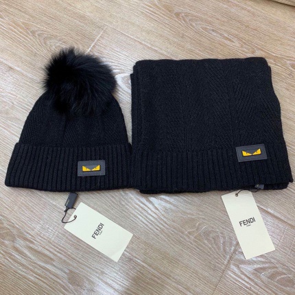 New Arrivals Fendi Scarf and Beanies A set in 193319