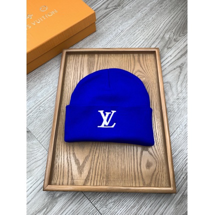 New Arrivals Louis Vuitton Beanies in 193484