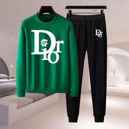 Dior Tracksuits for Men in 193602