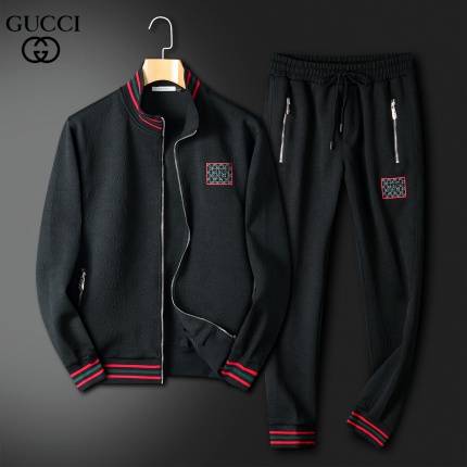 New Arrivals Gucci Tracksuits For Men Size M-3XL in 193962