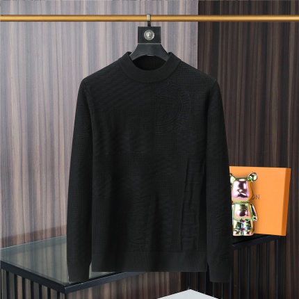 New Arrivals Versace Sweaters For Men in 193981