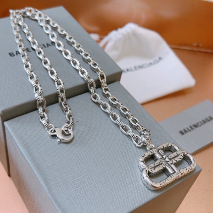 New Arrivals Balenciaga Necklace in 194251