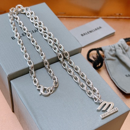 New Arrivals Balenciaga Necklace in 194255